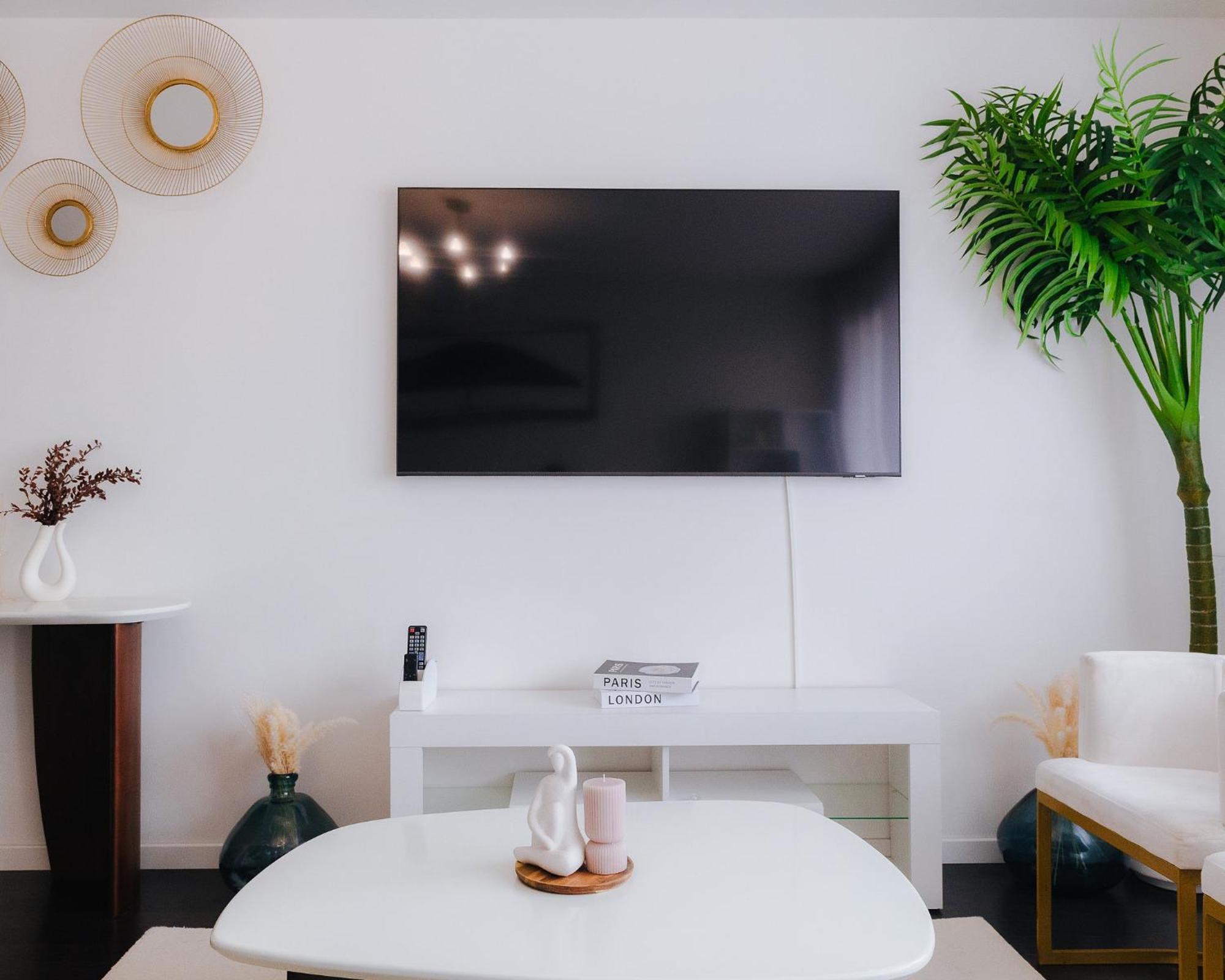 Appartement Luxueux, Neuf & Equipe A Versailles, แซ็ง-ซี-เลโคล ภายนอก รูปภาพ