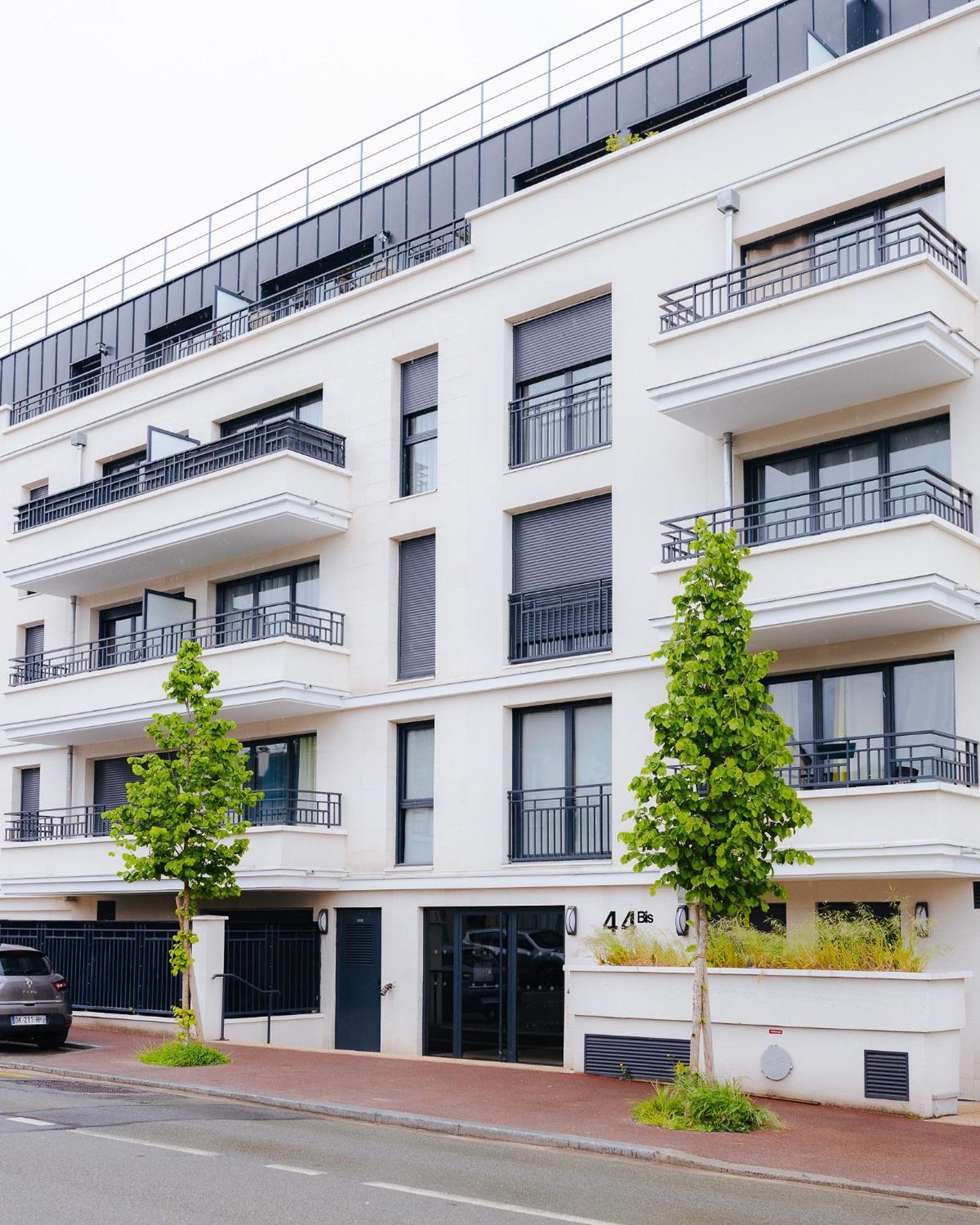 Appartement Luxueux, Neuf & Equipe A Versailles, แซ็ง-ซี-เลโคล ภายนอก รูปภาพ